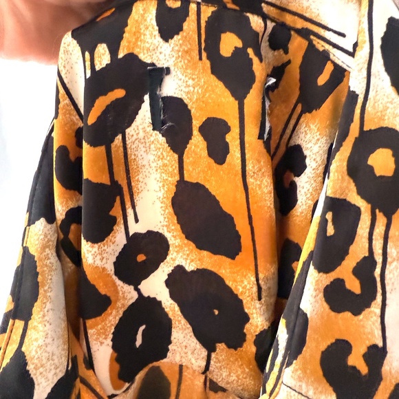 cheap monday leopard print blouse silky button-down medium - Picture 5 of 7
